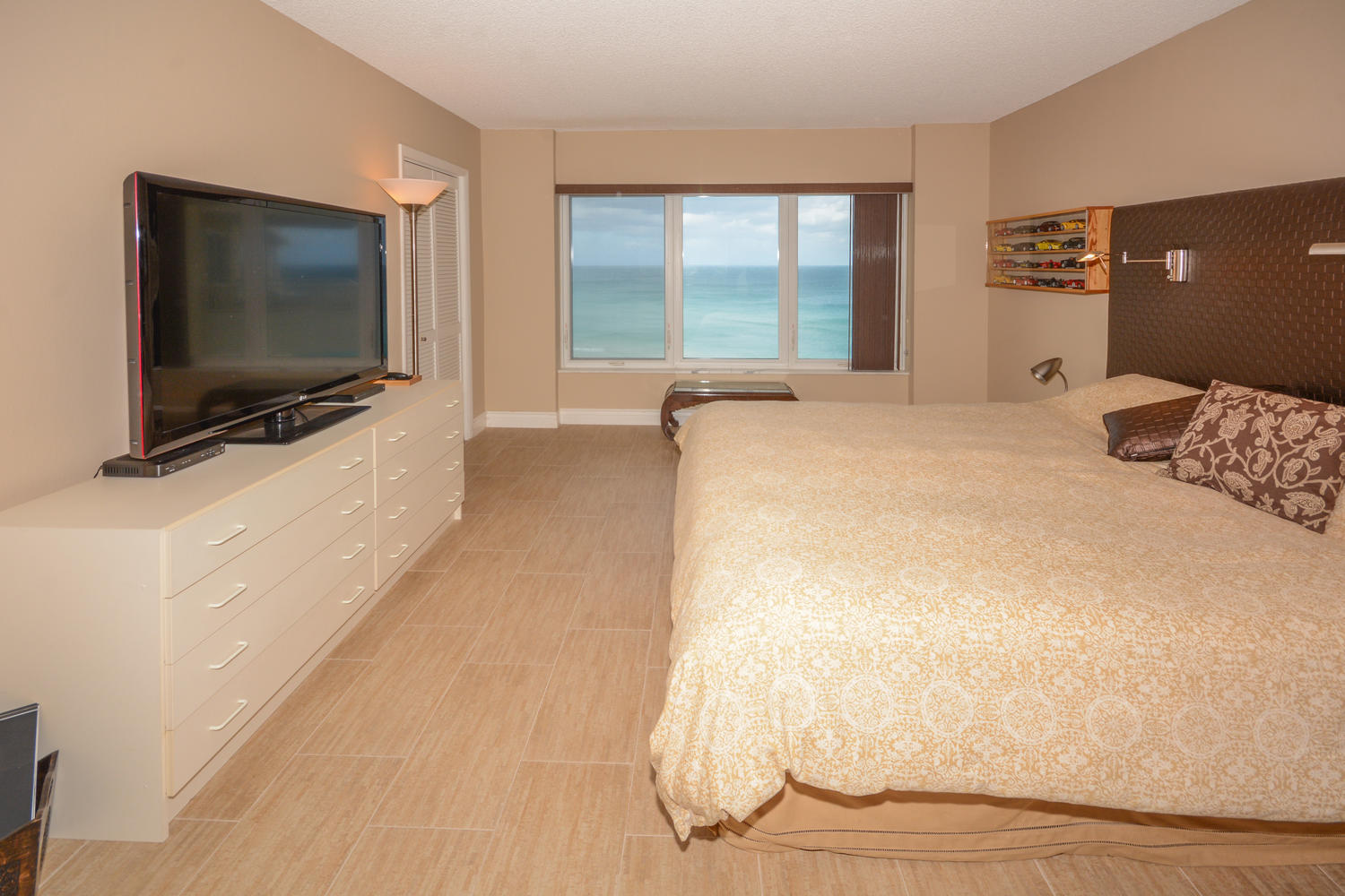 SABAL SHORES - Residential