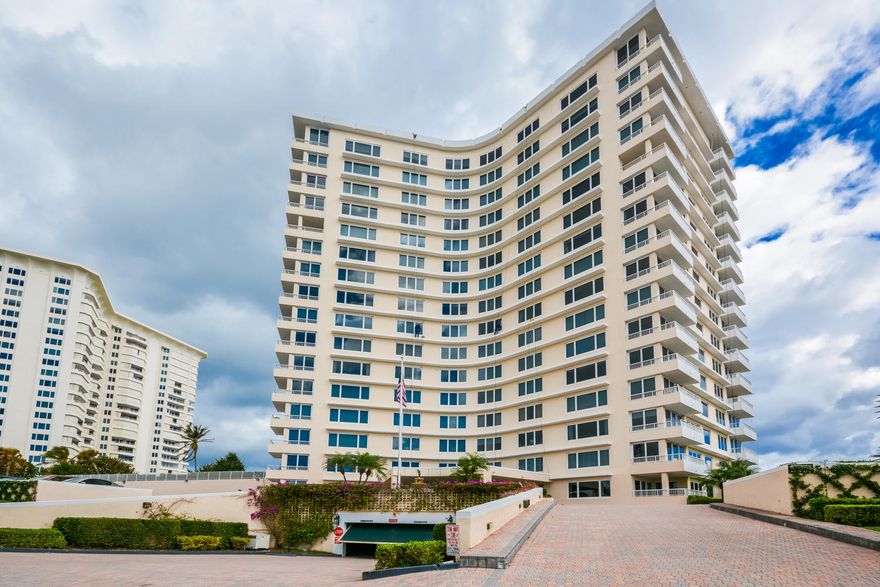 awesome views of the Atlantic Ocean AND the Intracoastal Waterway AND Lake Boca!!!It just doesn't get any better. spacious two bedroom corner unit is comfortably located on the 8th floor in luxurious Sabal Shores. Expansive living area 2 bedrooms 2 full baths.Unit boasts spacious sized eat-in kitchen,bedrooms, open living room and formal dining room. Entertain friends and family this this fabulous home in the sky.Wake up to morning coffee on your enclosed terrace and soothing sunrises, endless water views sandy  beaches and green lawns.. Sabal Shores is perfectly located on the sand. 24 hour security, two parking spots in gated garage with security,heated oversized salt water   pool, fitness center, BBQ/picnic area...and all on the beach!! Endless possibilities to make this your dream home