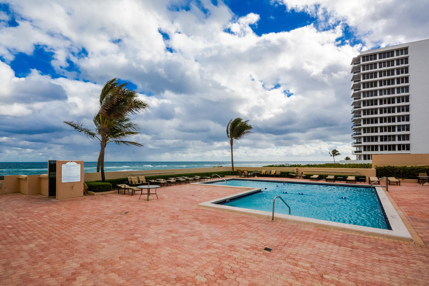 SABAL SHORES - Residential