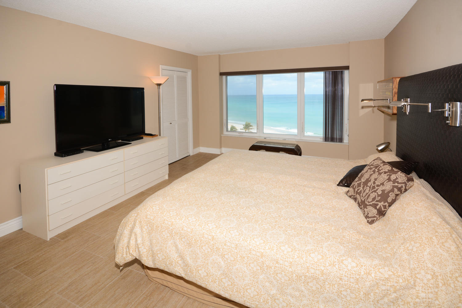 SABAL SHORES - Residential