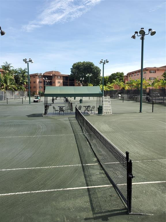 TENNIS CLUB TILDEN CONDO - Residential