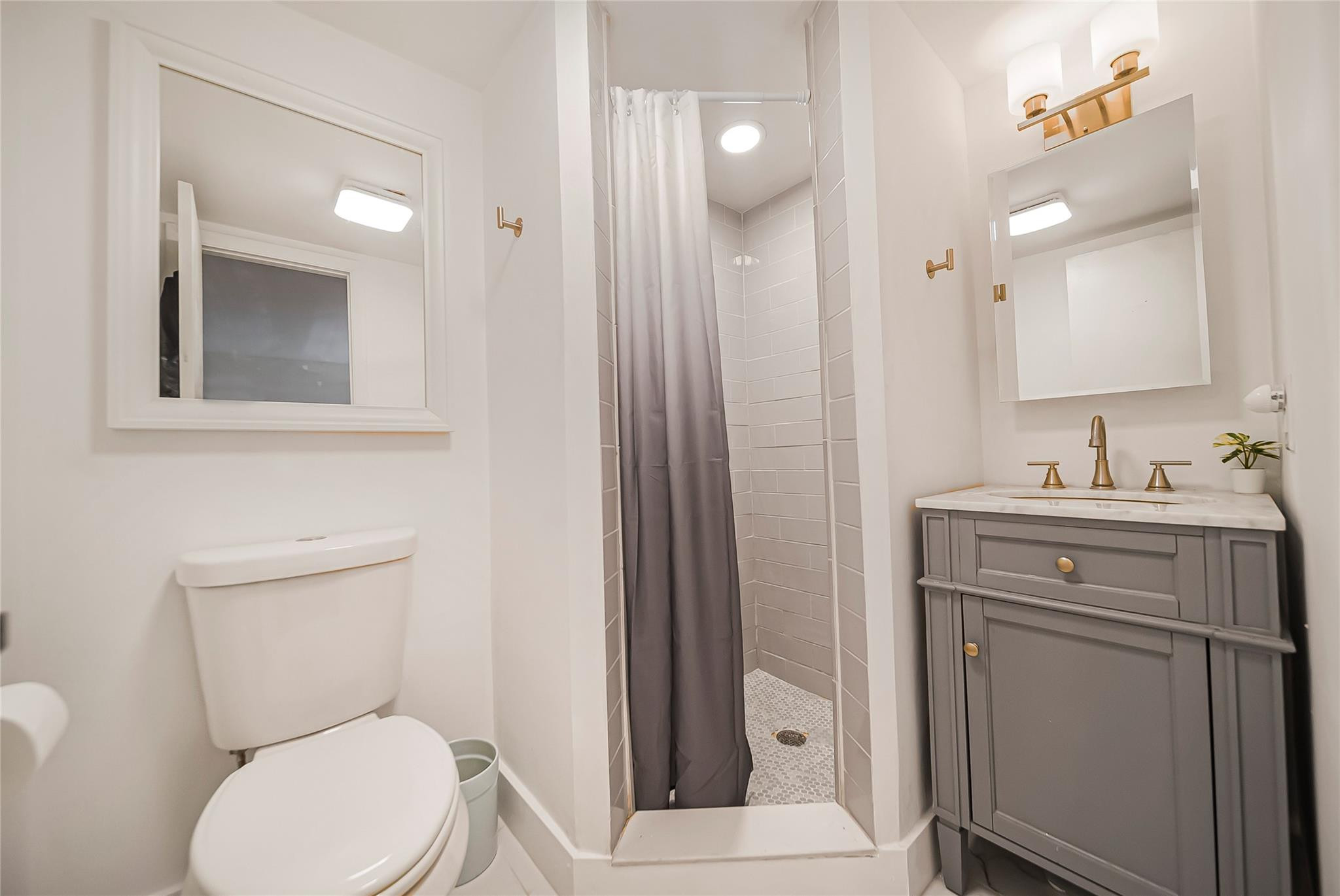 TENNIS CLUB TILDEN CONDO - Residential