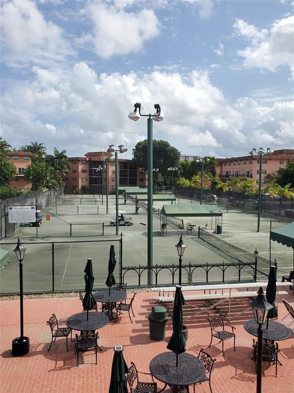 TENNIS CLUB TILDEN CONDO - Residential