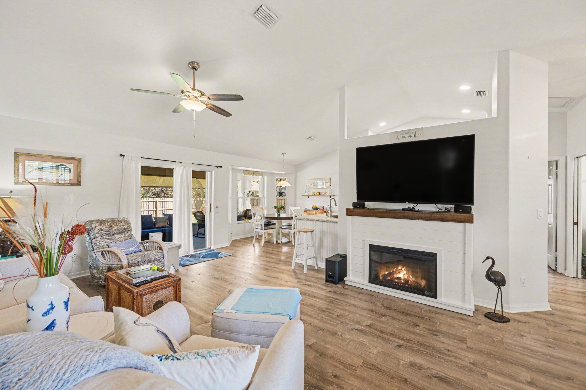 SEBASTIAN HIGHLANDS UNIT 13 - Residential