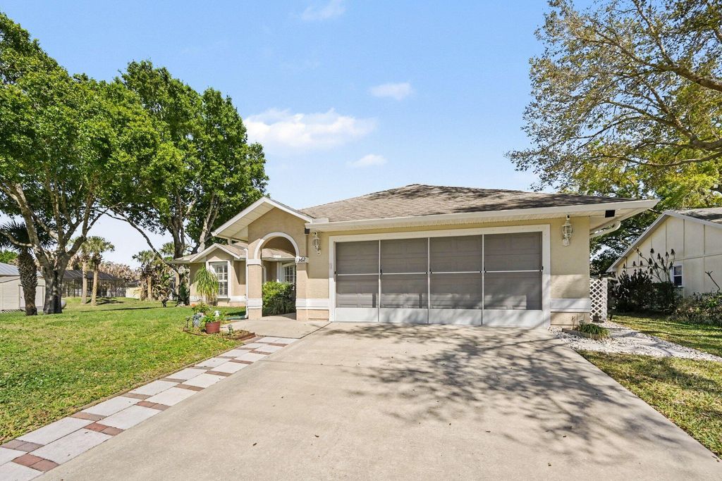 Photo of 1362 Seahouse Street, Sebastian, FL 32958 (MLS # B26001739)