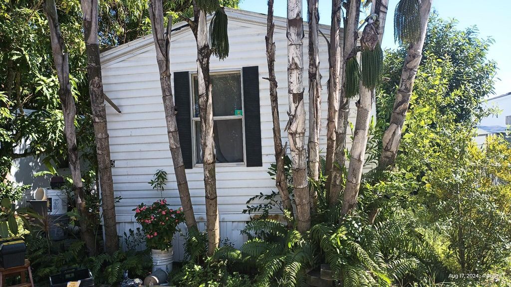 Photo of 3550 Us 1 #25, Fort Pierce, FL 34982 (MLS # R11013386)