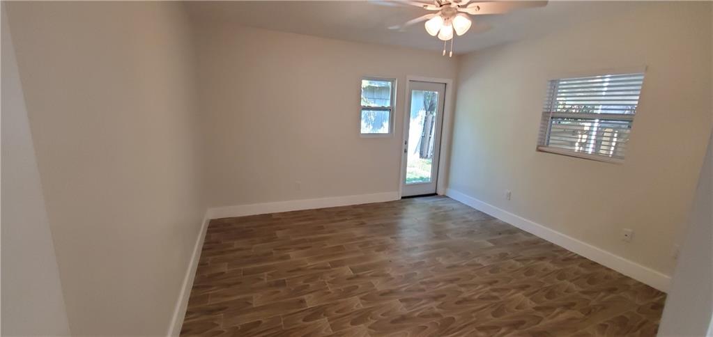 St James Park Delmar 11-2 - Residential