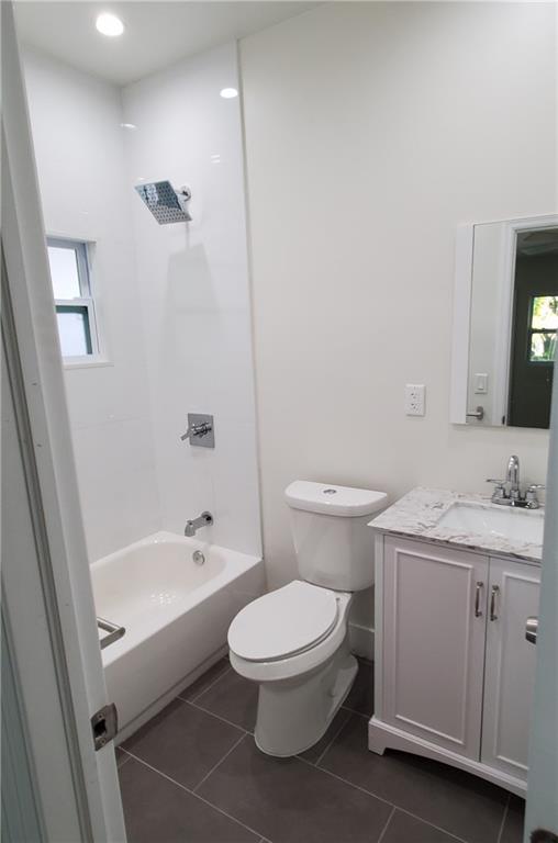St James Park Delmar 11-2 - Residential