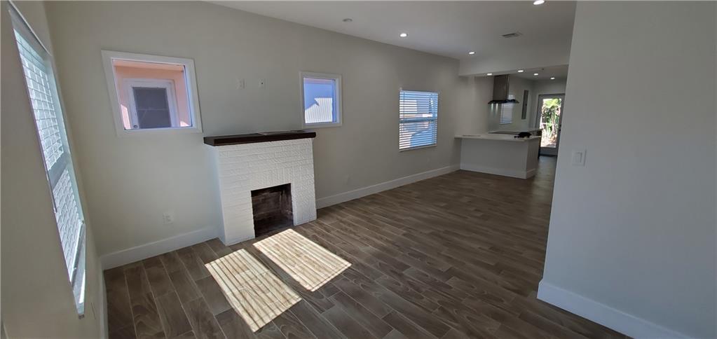 St James Park Delmar 11-2 - Residential