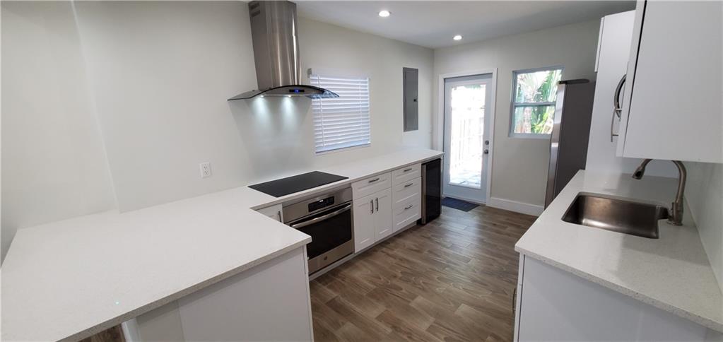 St James Park Delmar 11-2 - Residential
