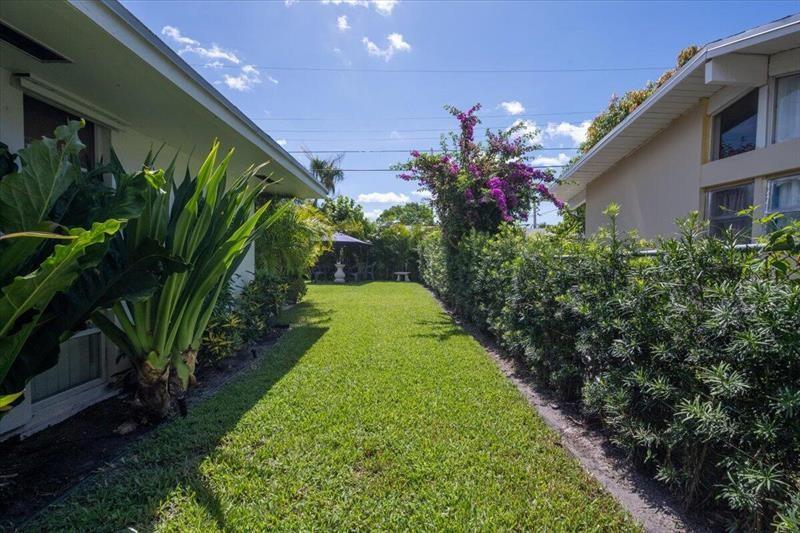 PALM BEACH LAKES SOUTH 2 - Residential