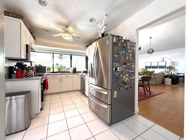 HOLLOWS OF DEER CREEK CONDO - Residential Lease