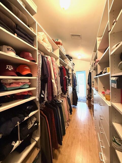 HOLLOWS OF DEER CREEK CONDO - Residential Lease