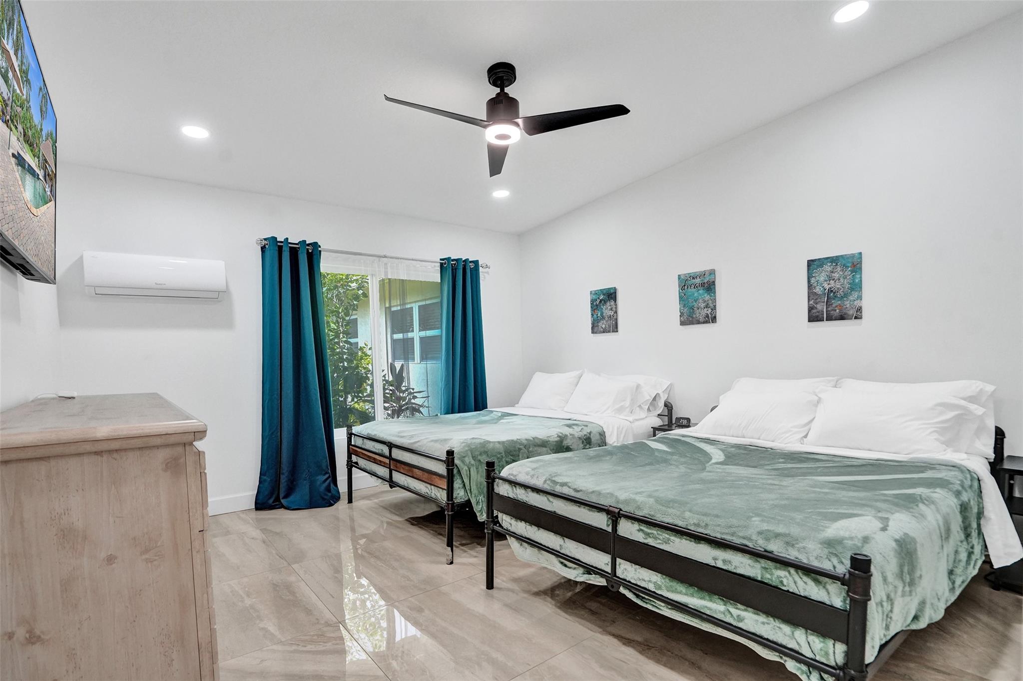 Chambers Land Co Sub Se1/ - Residential