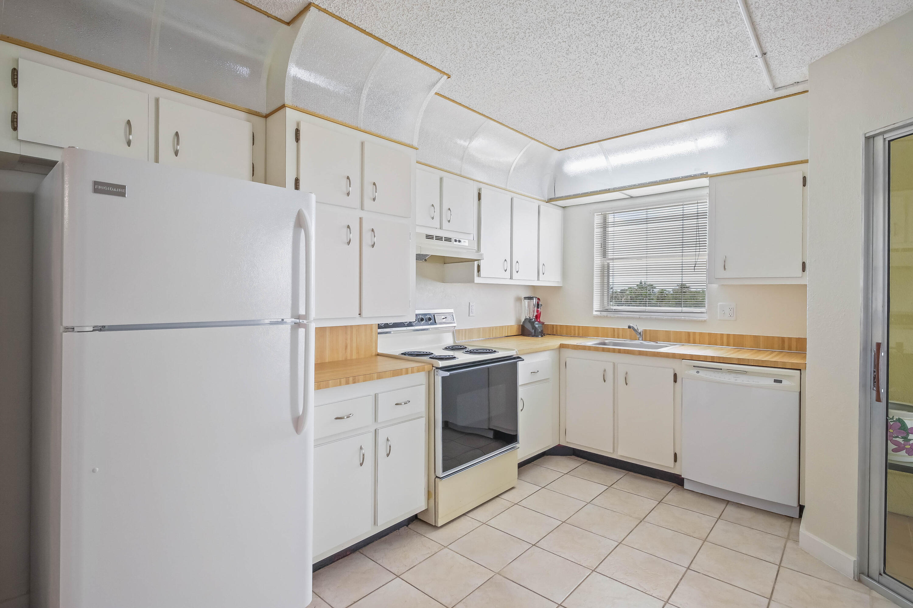 POINCIANA PLACE CONDO 1,2,8 AND 9 - Residential