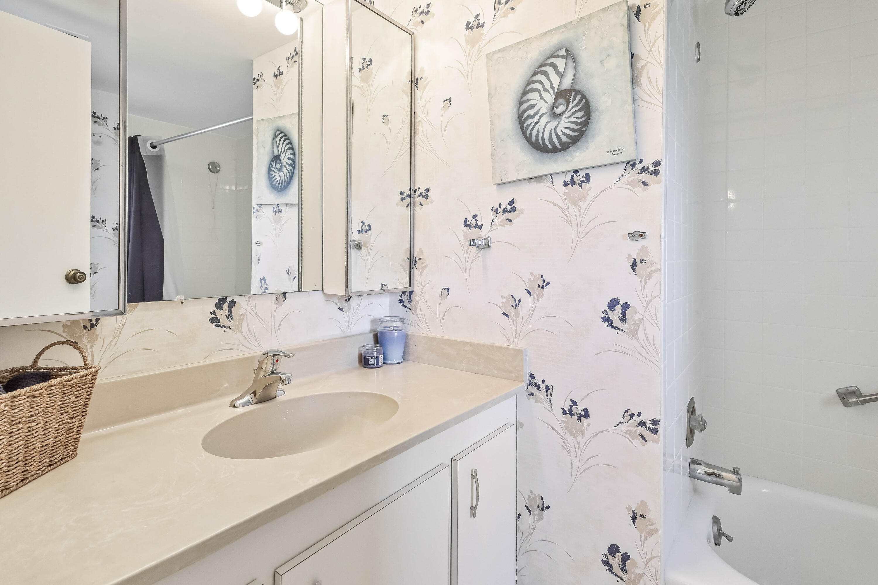 POINCIANA PLACE CONDO 1,2,8 AND 9 - Residential