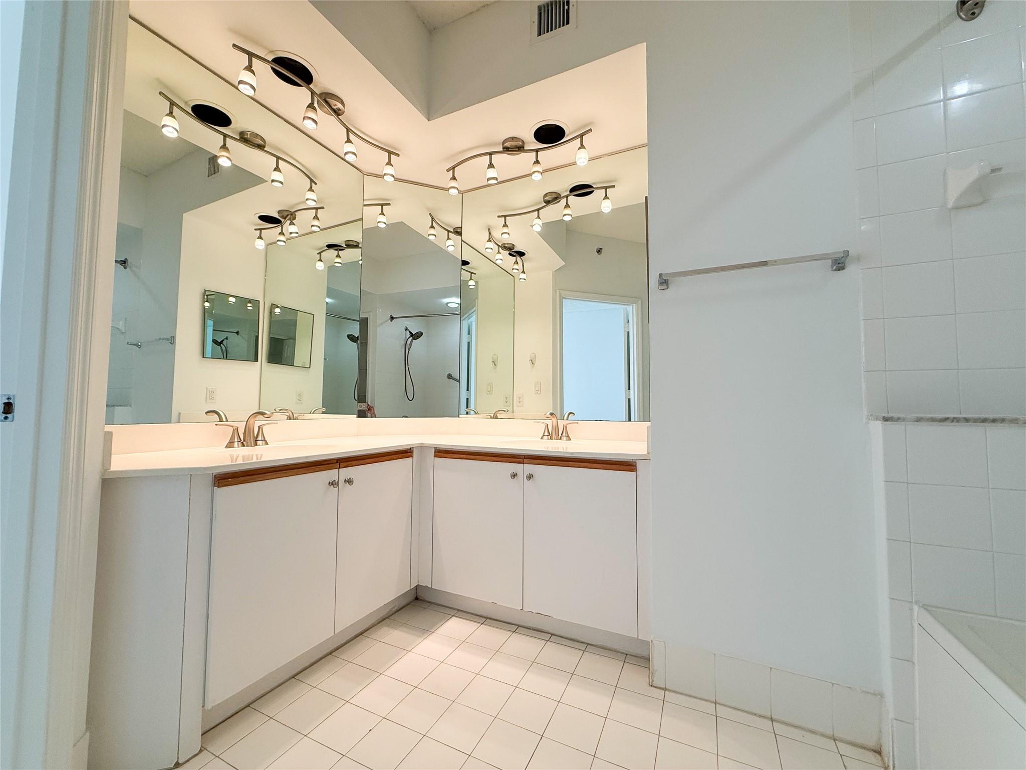 Village By The Bay Condo - Residential Lease