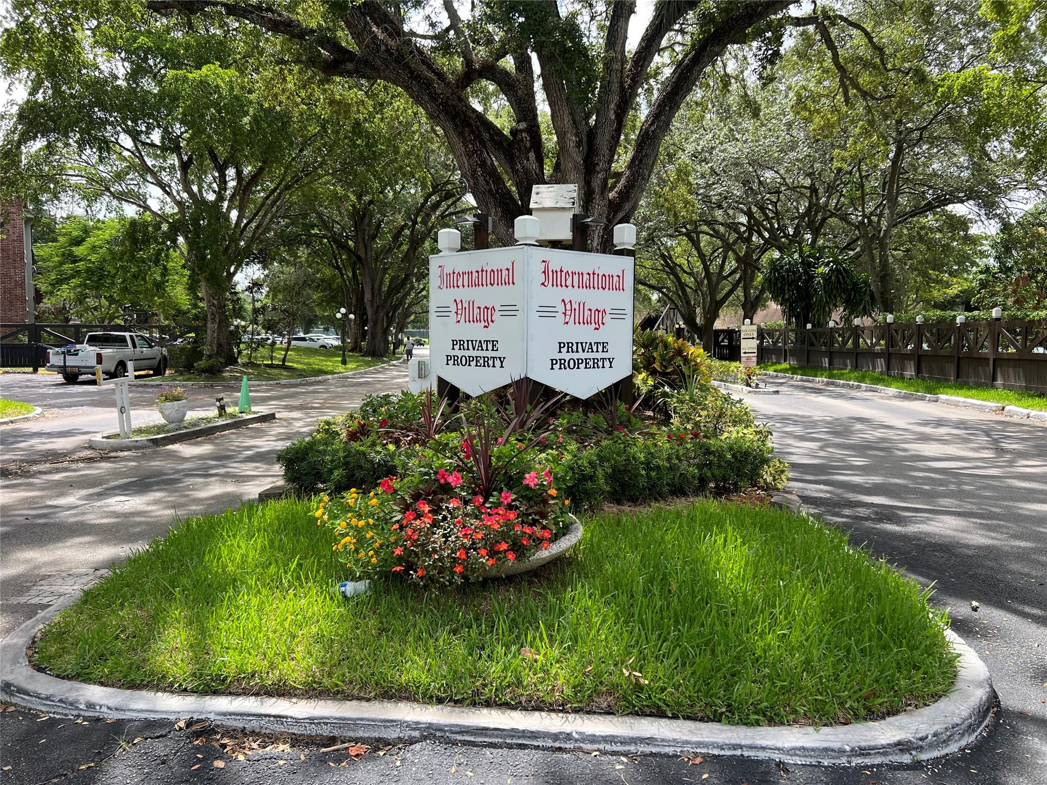 COME MAKE THIS BEAUTIFUL COMMUNITY HOME!!! FURNISHED, BEAUTIFUL 1 BEDROOM 1 1/2 BATHROOM IN THE GATED COMMUNITY, INTERNATIONAL VILLAGE. UPDATED BATHROOM AND KITCHEN. STAINLESS STEEL APPLIANCES. LAMINATE AND TILE FLOORING. SCREENED IN PATIO. COMMUNITY FEATURED INDOOR AND ODOOR POOL. BEAUTIFUL CLUBHOUSE ON A WIDE LAKE. LOTS OF AMENITIES.
