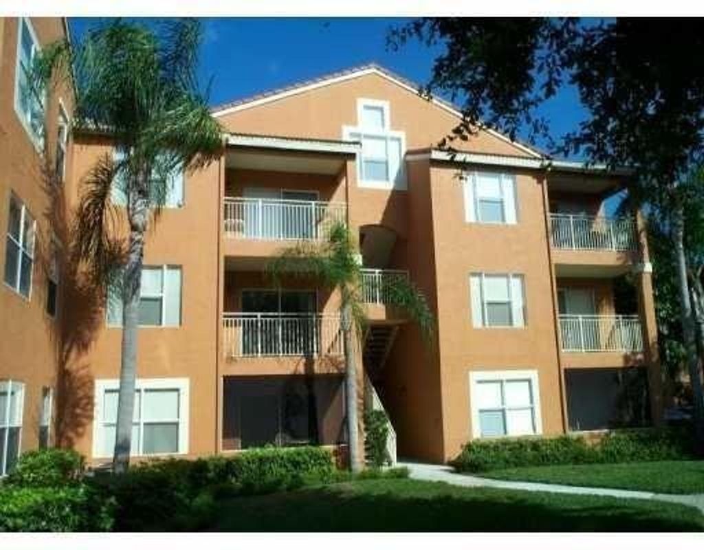 Photo of 1825 Palm Cove Blvd #302, Delray Beach, FL 33445 (MLS # F10305381)