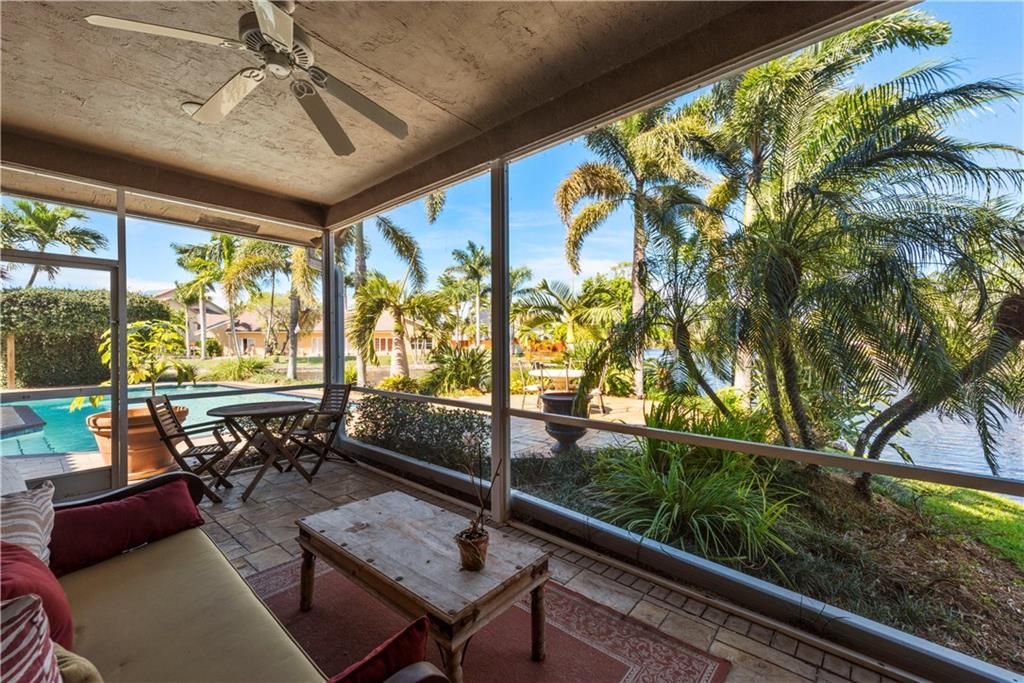 Jacaranda Area 985 97-20 - Residential