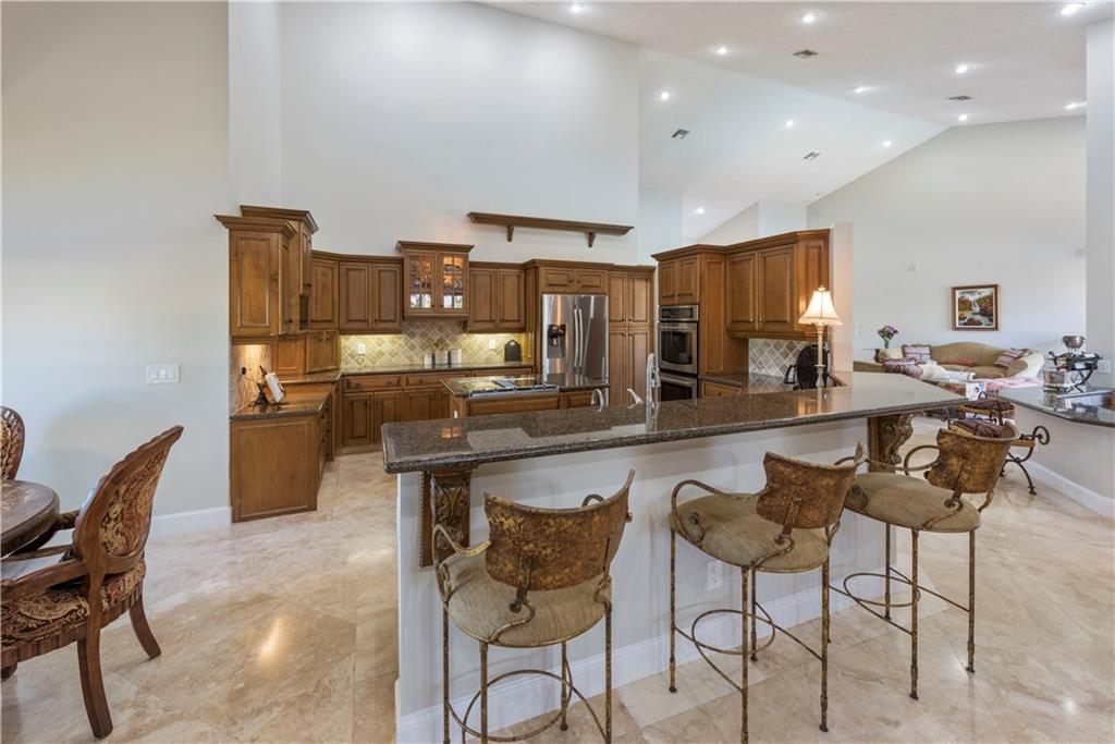 Jacaranda Area 985 97-20 - Residential