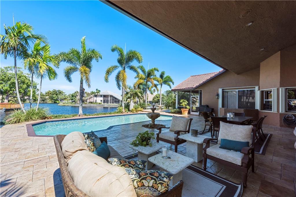 Jacaranda Area 985 97-20 - Residential