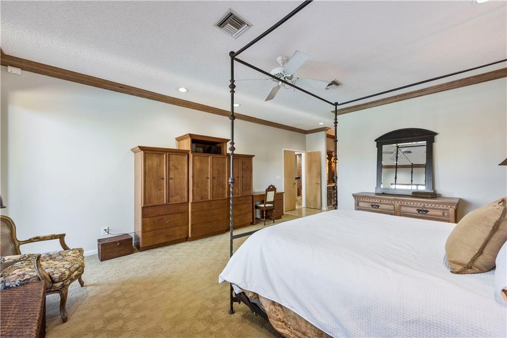 Jacaranda Area 985 97-20 - Residential