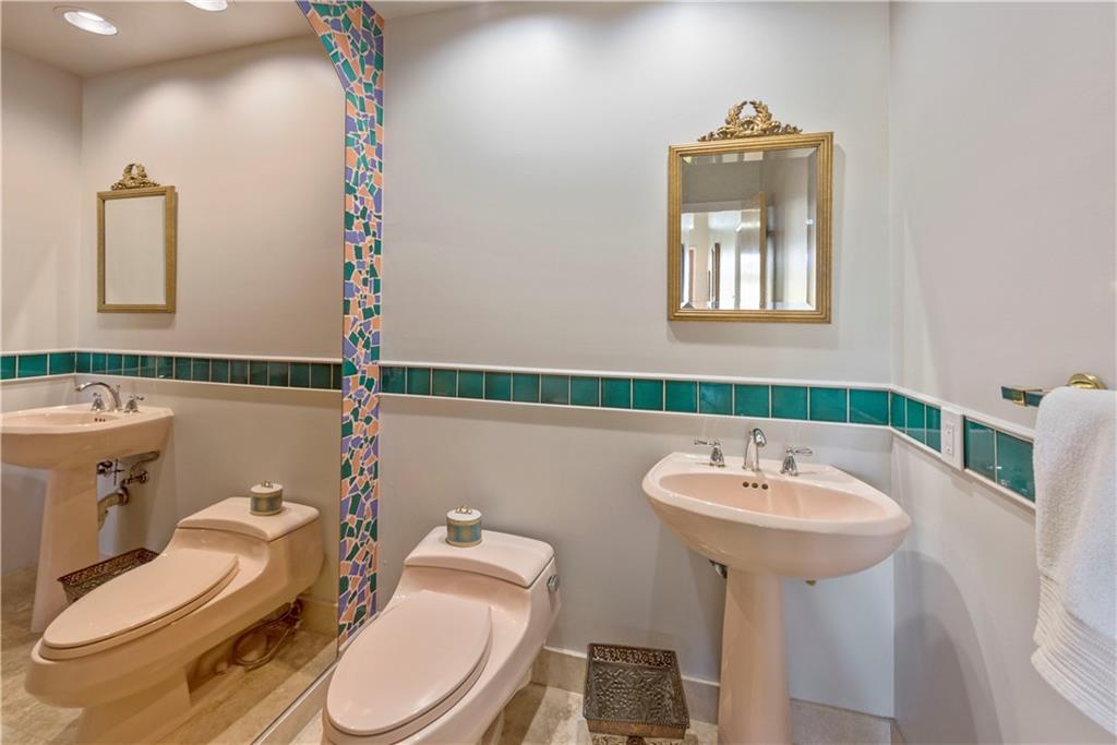 Jacaranda Area 985 97-20 - Residential