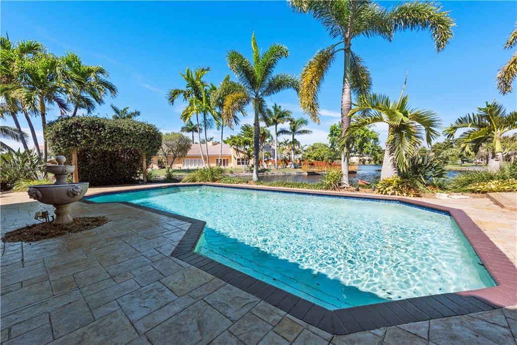 Jacaranda Area 985 97-20 - Residential