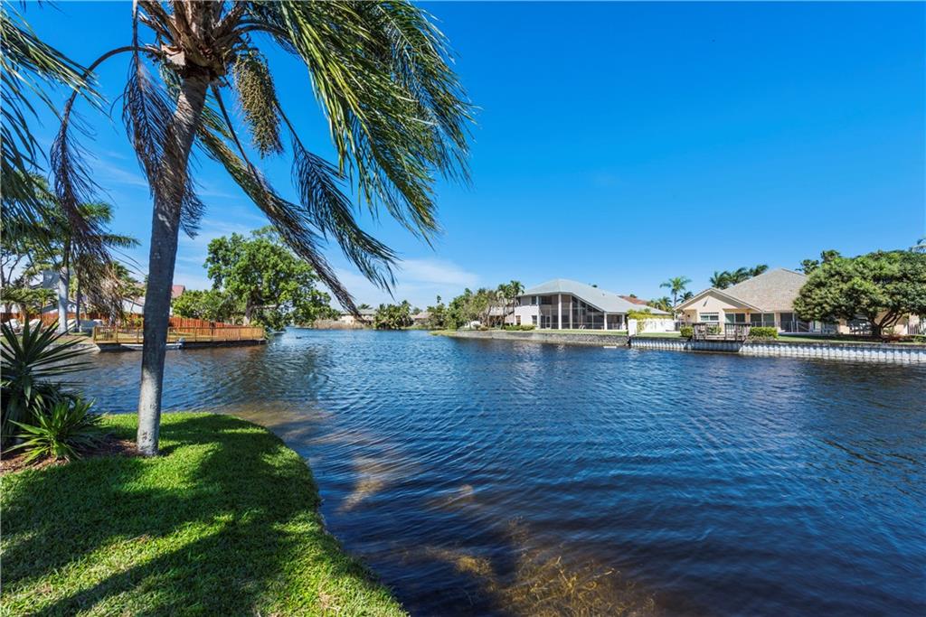 Jacaranda Area 985 97-20 - Residential