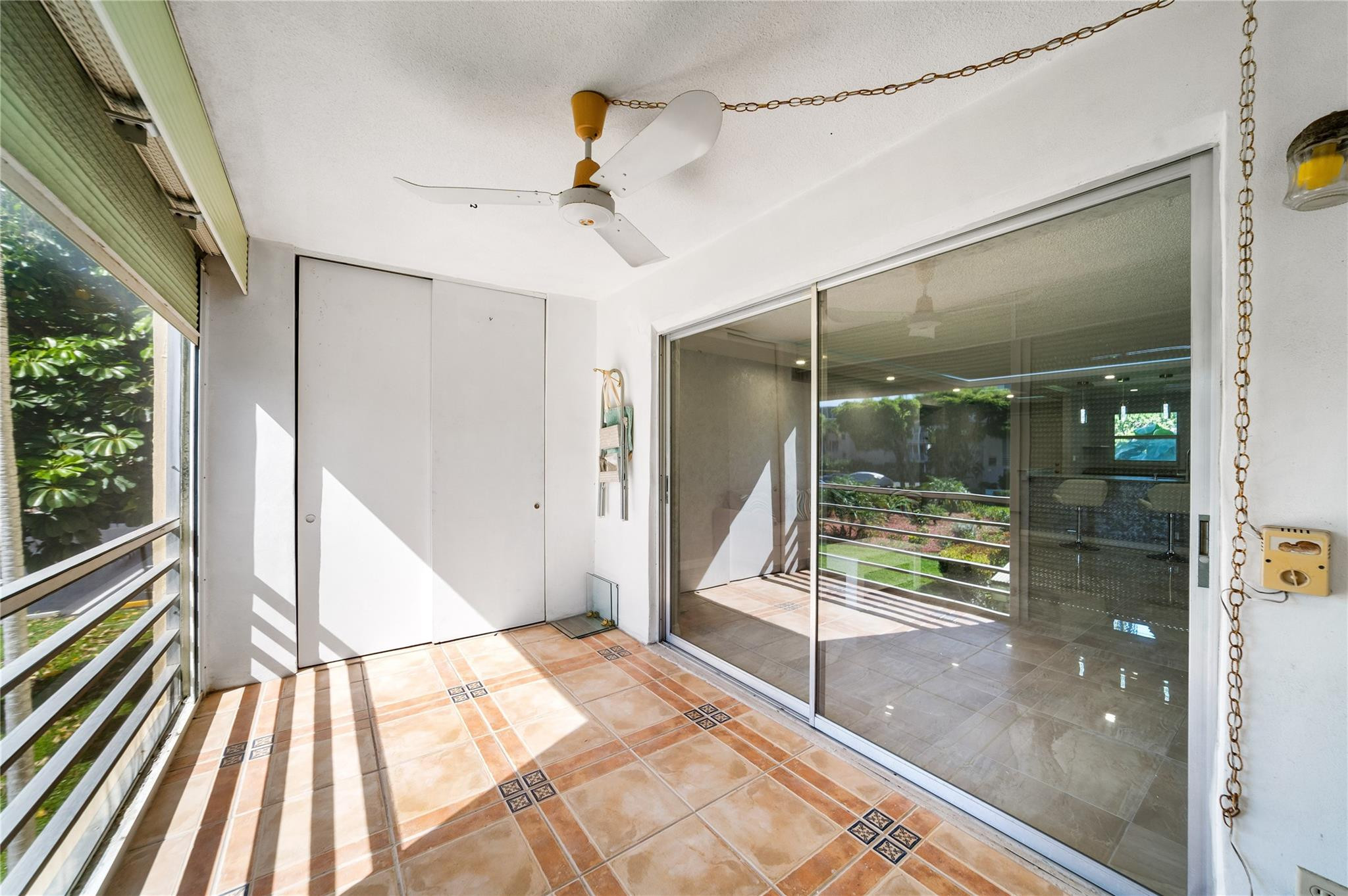 VILLAGE ROYALE GREENWOOD - Residential