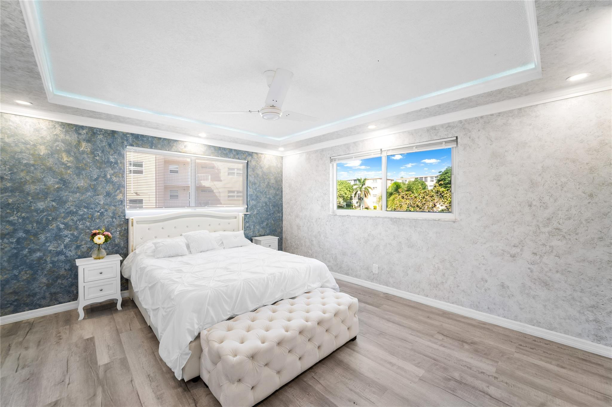 VILLAGE ROYALE GREENWOOD - Residential