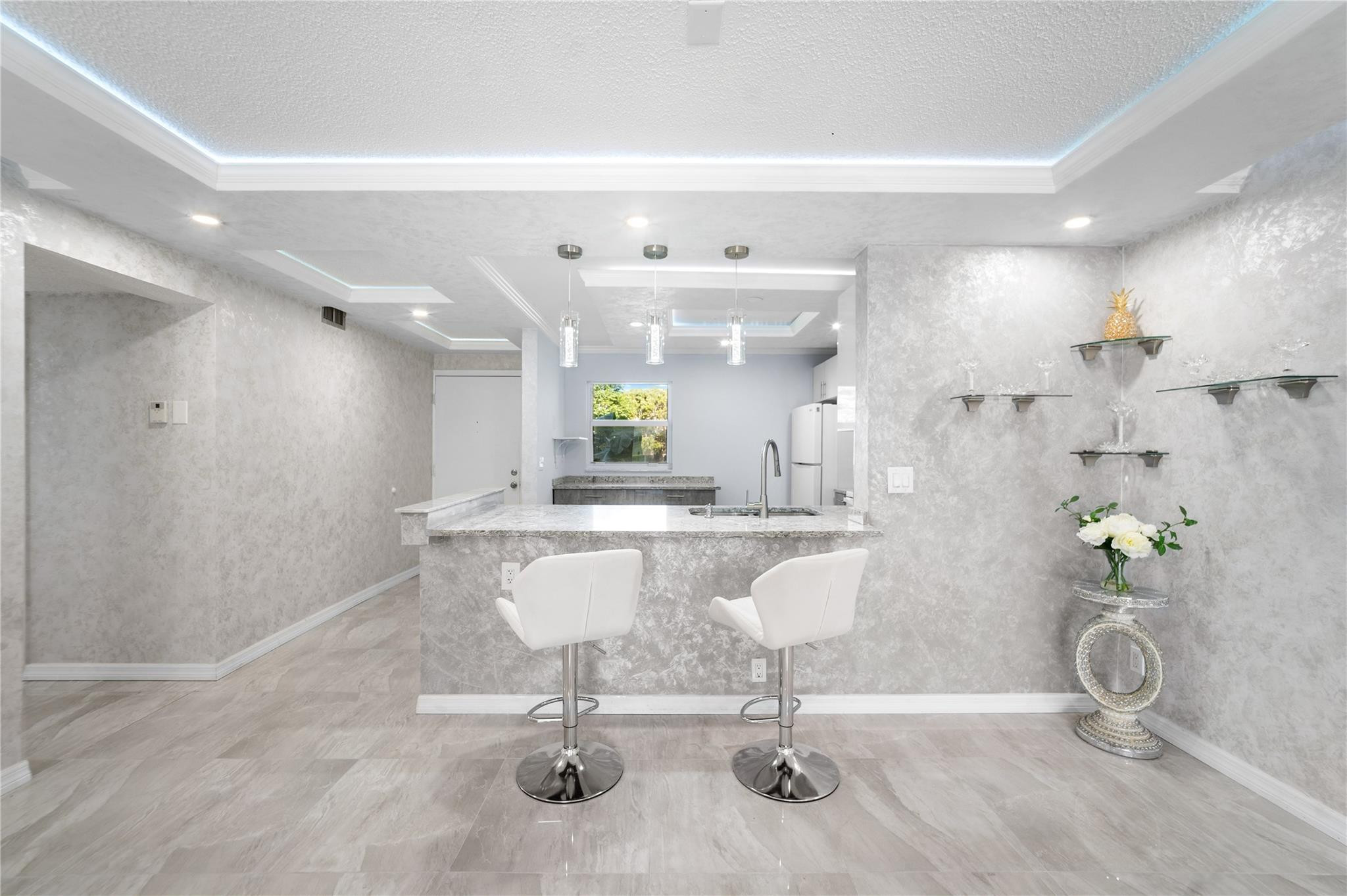 VILLAGE ROYALE GREENWOOD - Residential