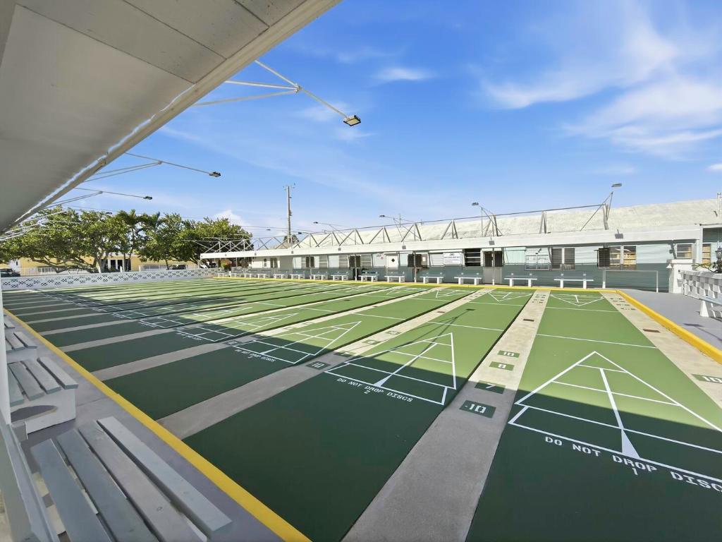 BRINY BREEZES - Residential