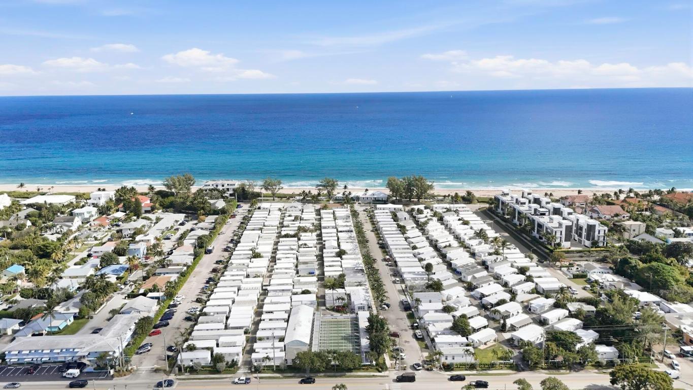 BRINY BREEZES - Residential