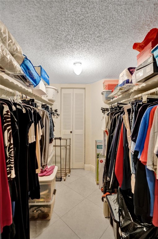 Garnet Condo - Residential