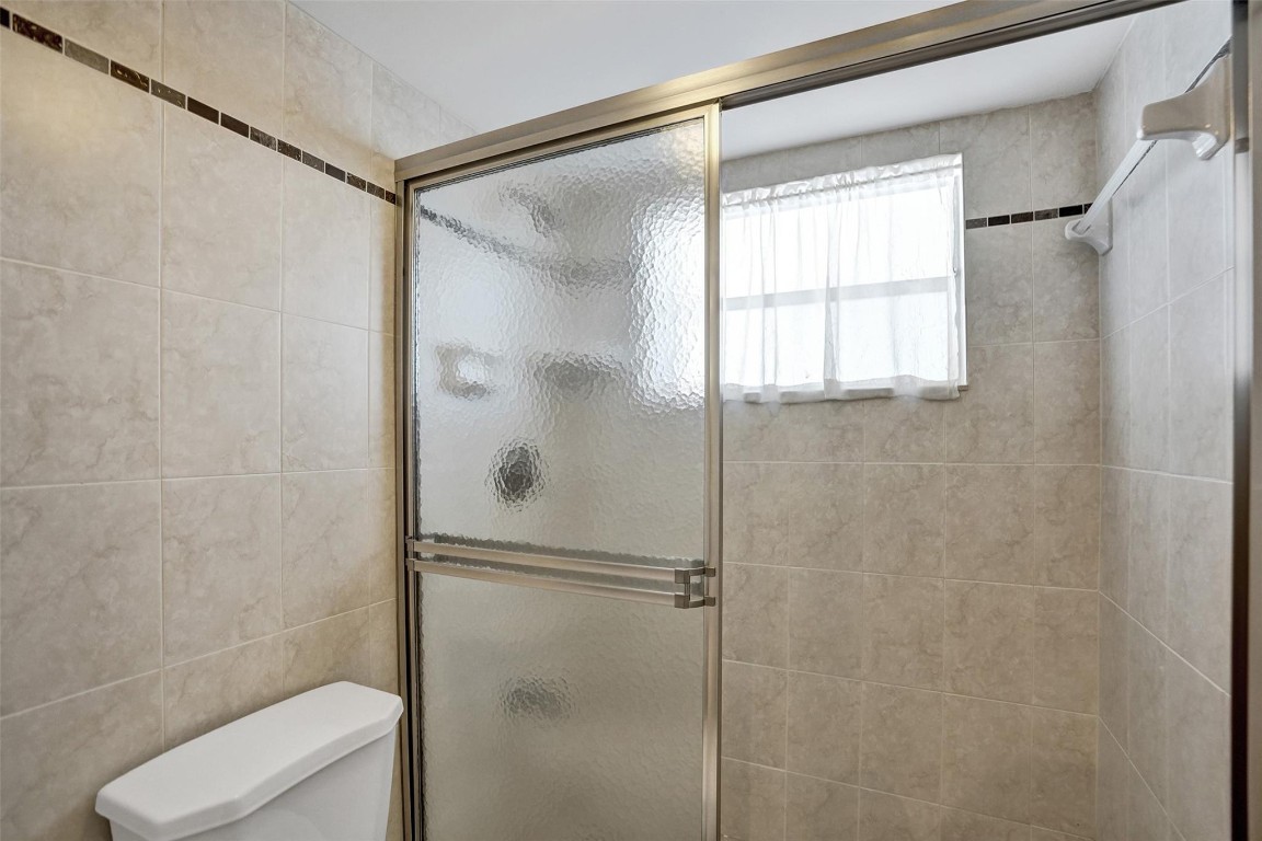 Garnet Condo - Residential