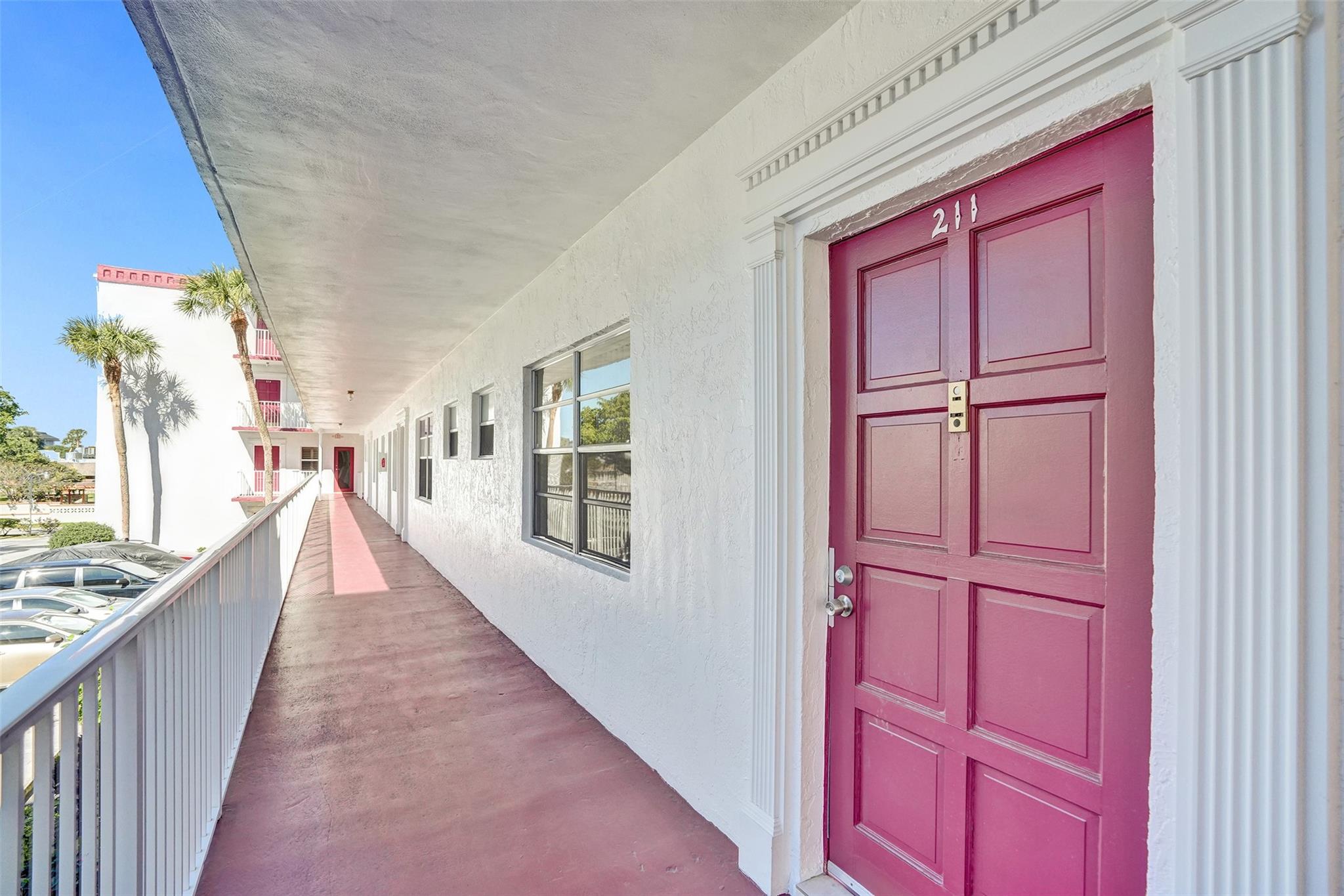 Garnet Condo - Residential