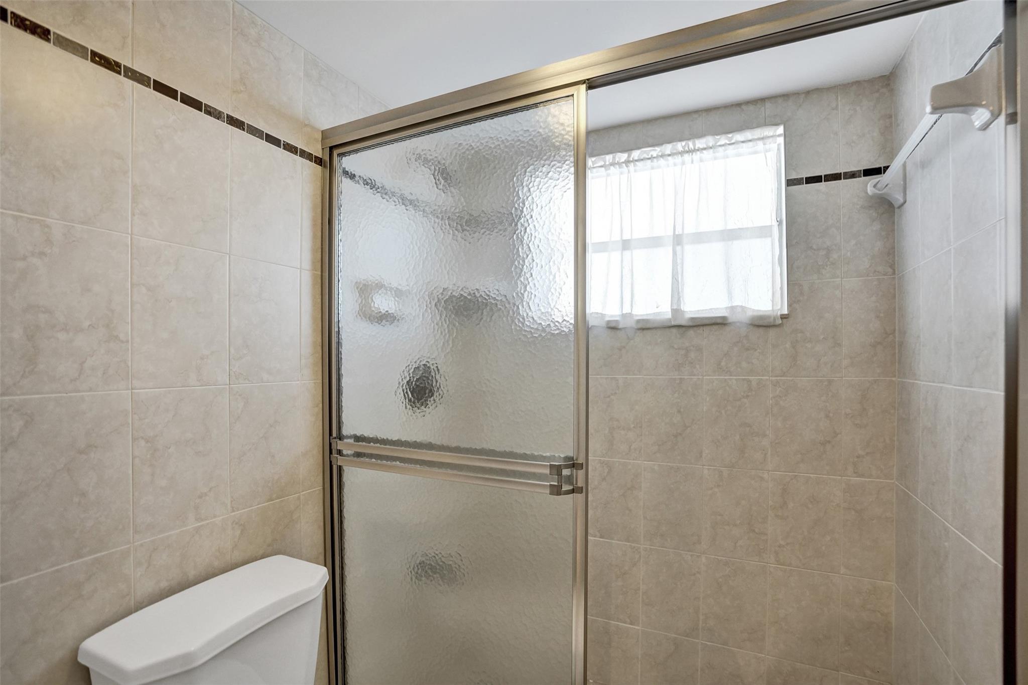 Garnet Condo - Residential