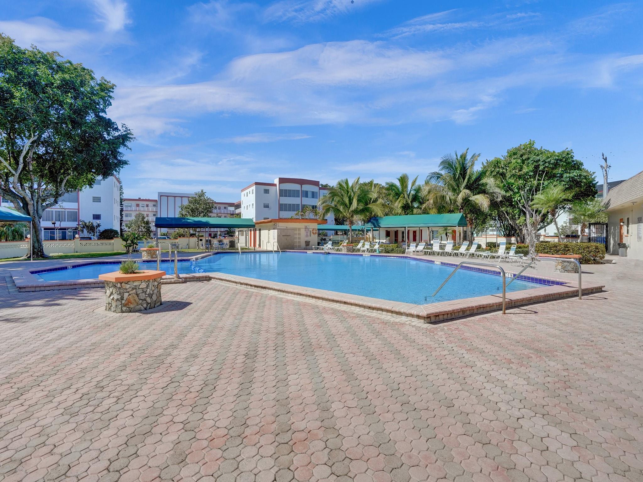 Garnet Condo - Residential