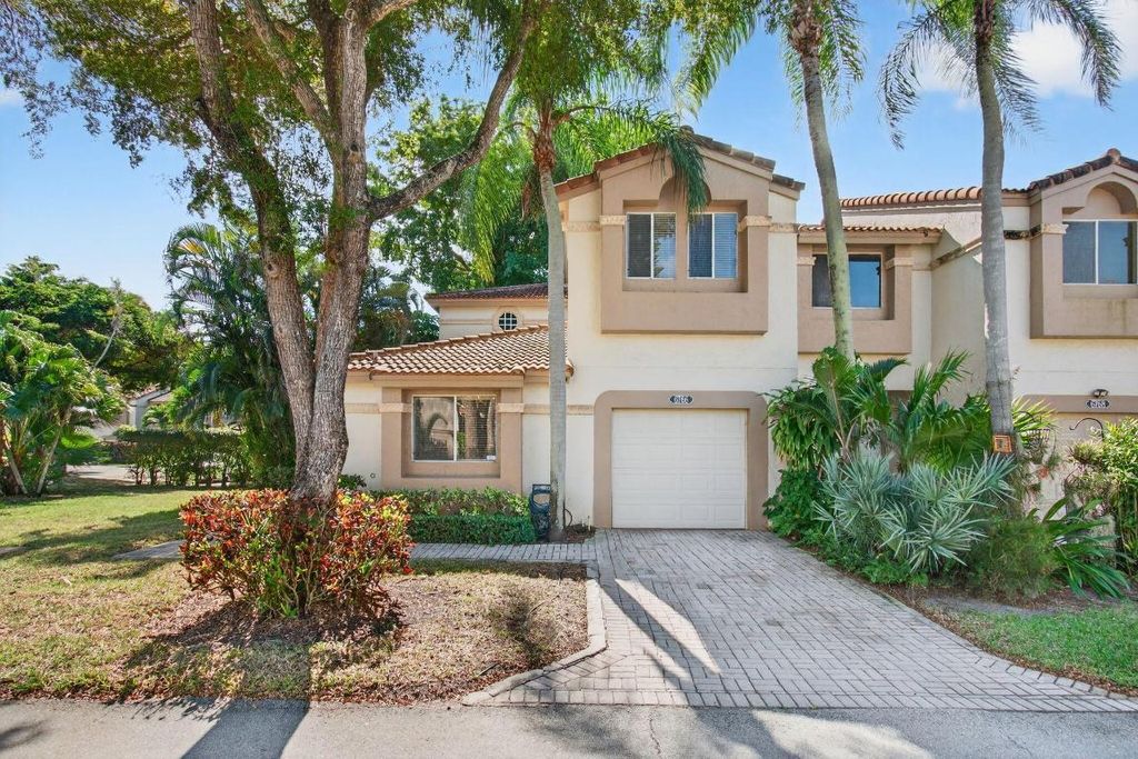 Photo of 6766 Via Regina, Boca Raton, FL 33433 (MLS # R11156737)