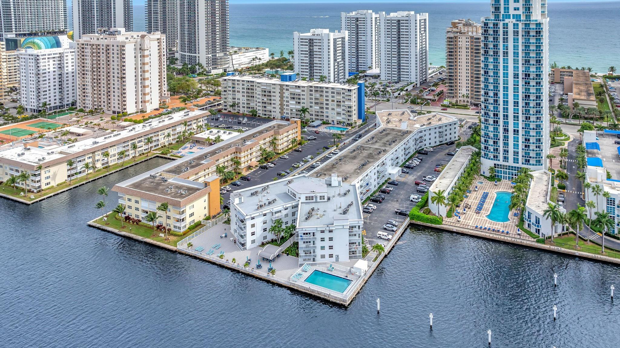 1913 S Ocean Drive 207