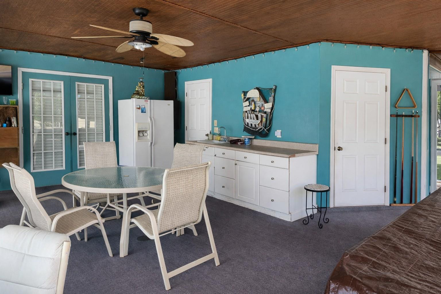 South Moon Under Sub - Residential