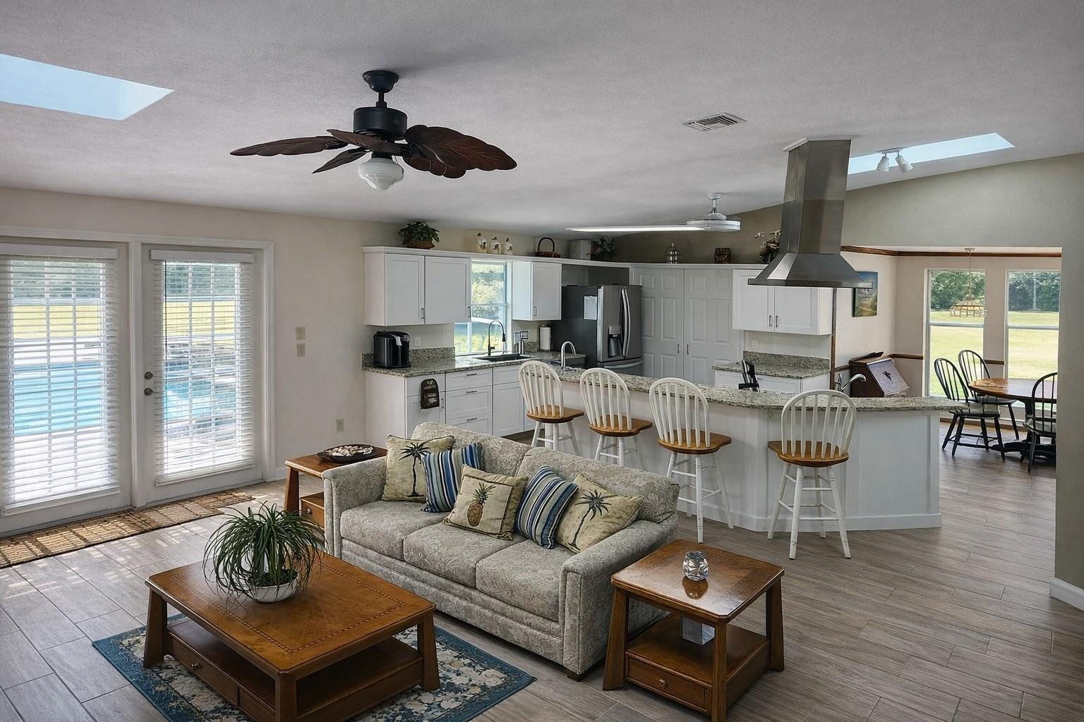 728 N Fischer Circle