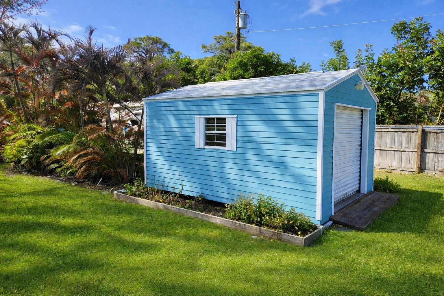 South Moon Under Sub - Residential