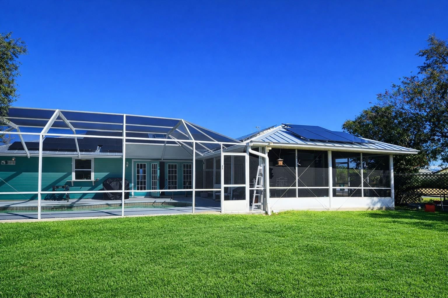 South Moon Under Sub - Residential