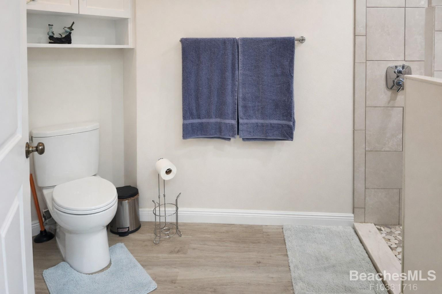 South Moon Under Sub - Residential