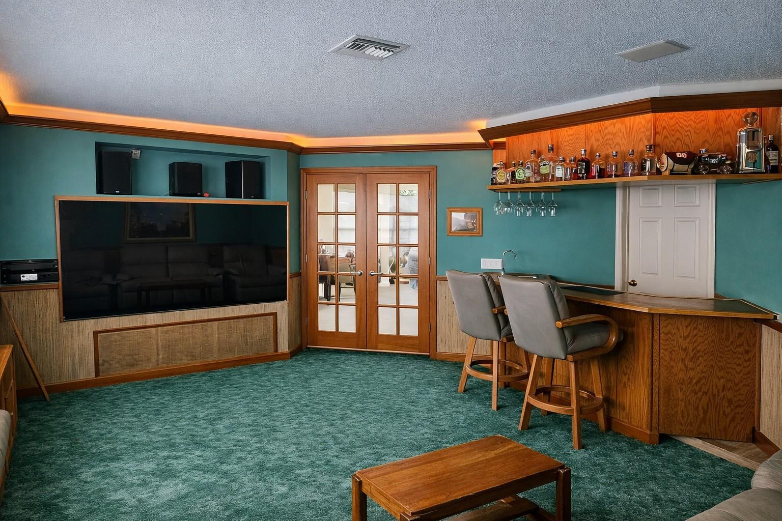 South Moon Under Sub - Residential