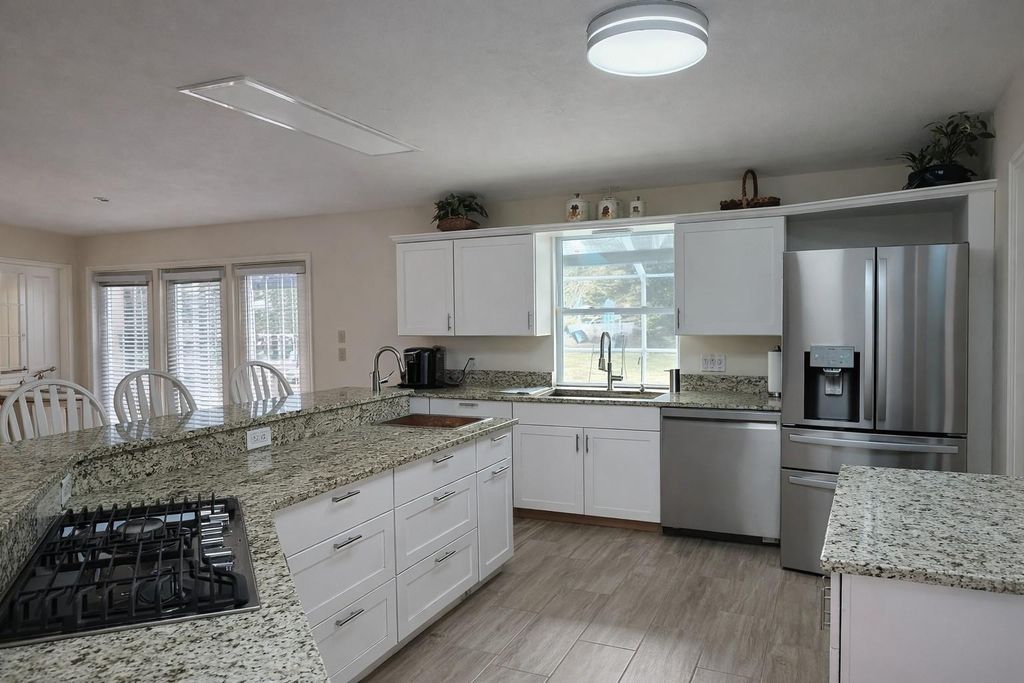 Photo of 728 N Fischer Circle, Sebastian, FL 32958 (MLS # F10552671)