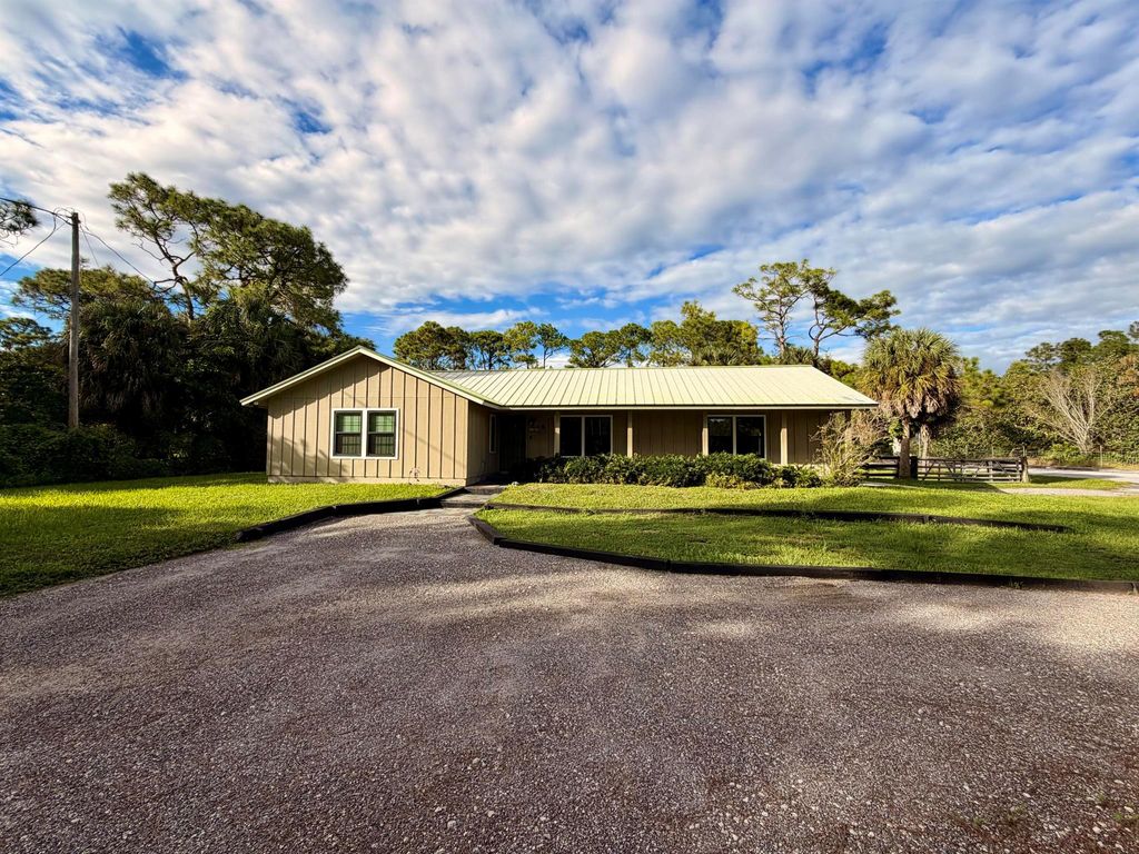 Photo of 11031 Persimmon Boulevard, West Palm Beach, FL 33411 (MLS # R11133487)